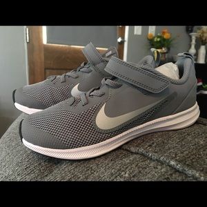Nike Downshifter 9 Boys Shoes